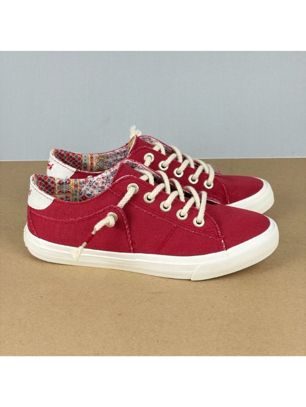 Blowfish Malibu Martina Canvas Sneakers Womens 8.5 Red White Lace Up Casual - Picture 3 of 10